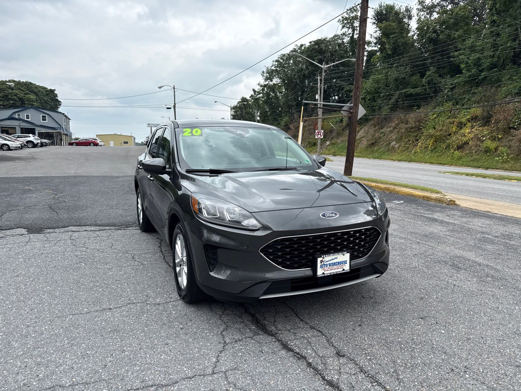 2020 Ford Escape Image 2