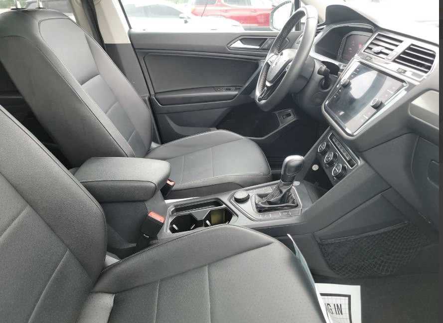 2021 Volkswagen Tiguan Image 3