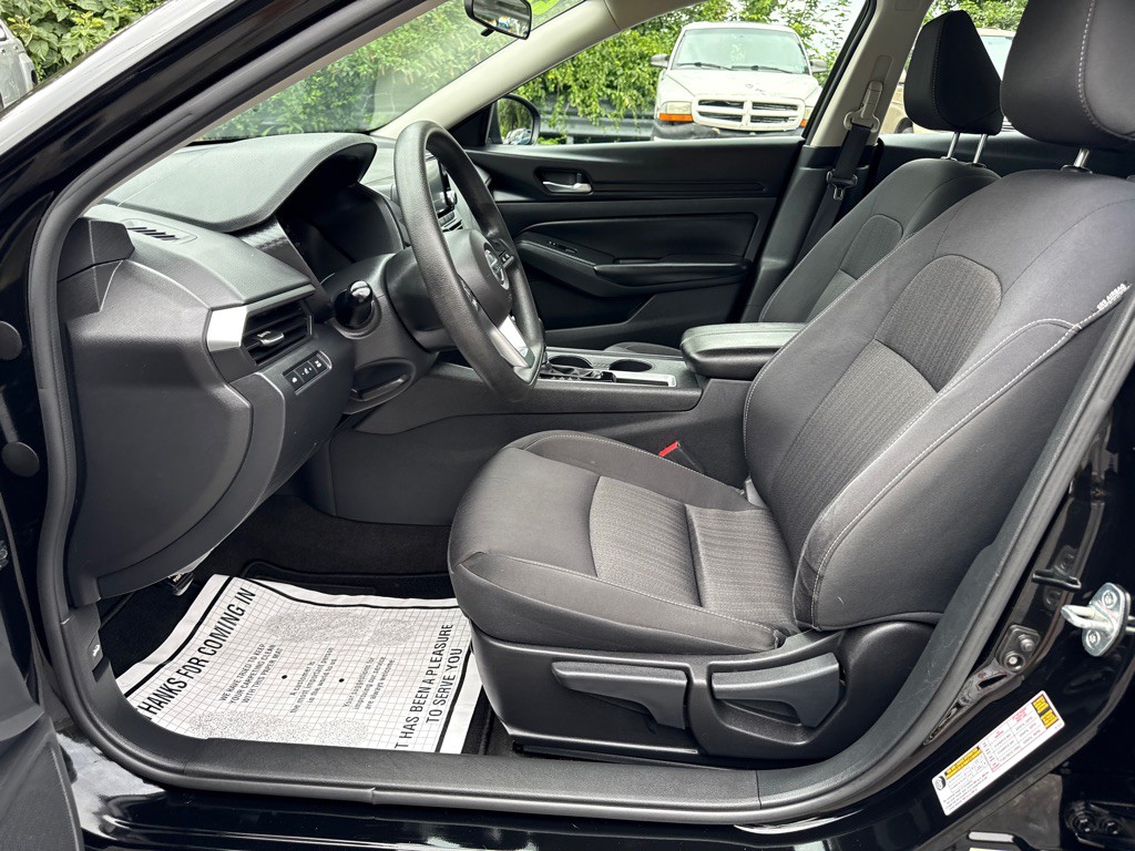 2022 Nissan Altima Image 5