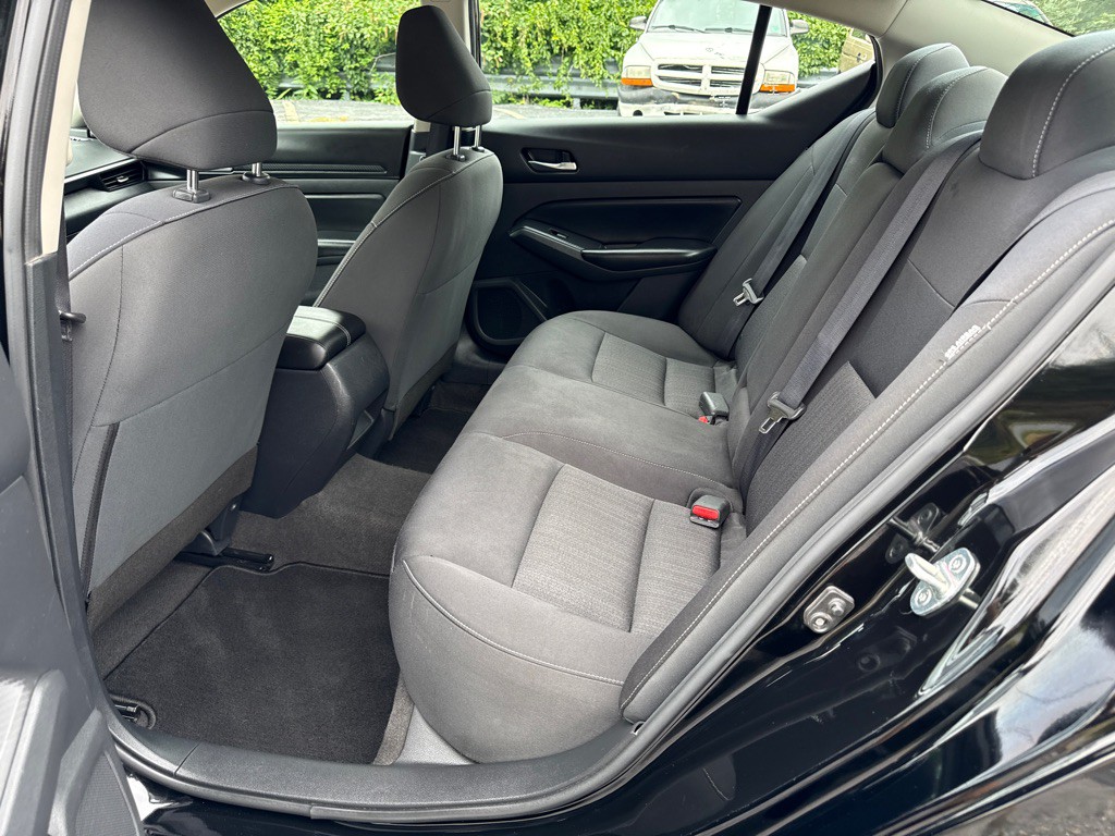 2022 Nissan Altima Image 6