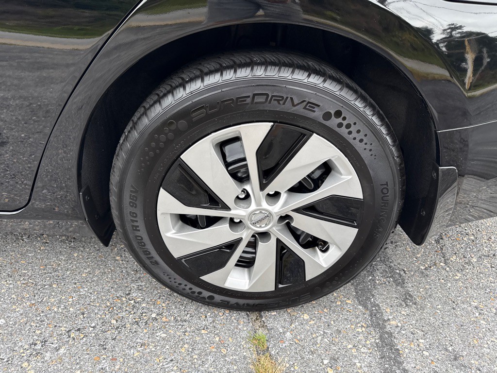 2022 Nissan Altima Image 10