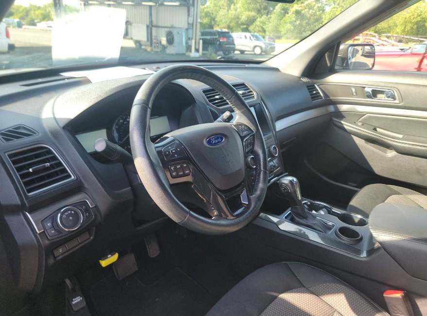 2019 Ford Explorer Image 3