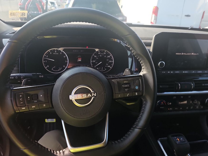 2022 Nissan Pathfinder Image 3