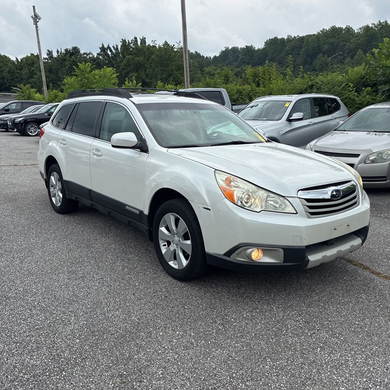 2011 Subaru Outback Image 1
