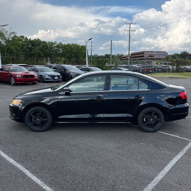 2014 Volkswagen Jetta Image 2