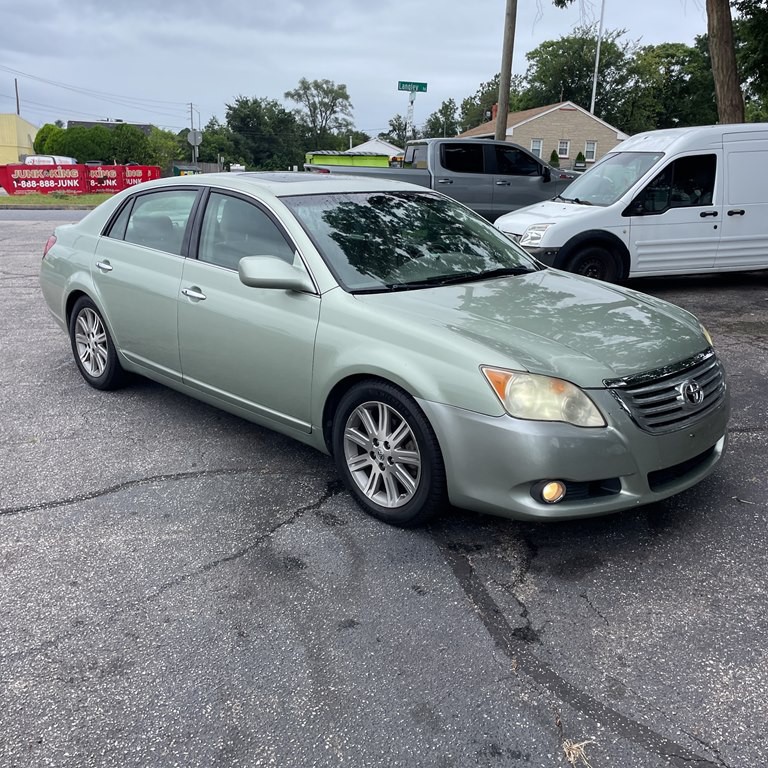 2009 Toyota Avalon Image 1