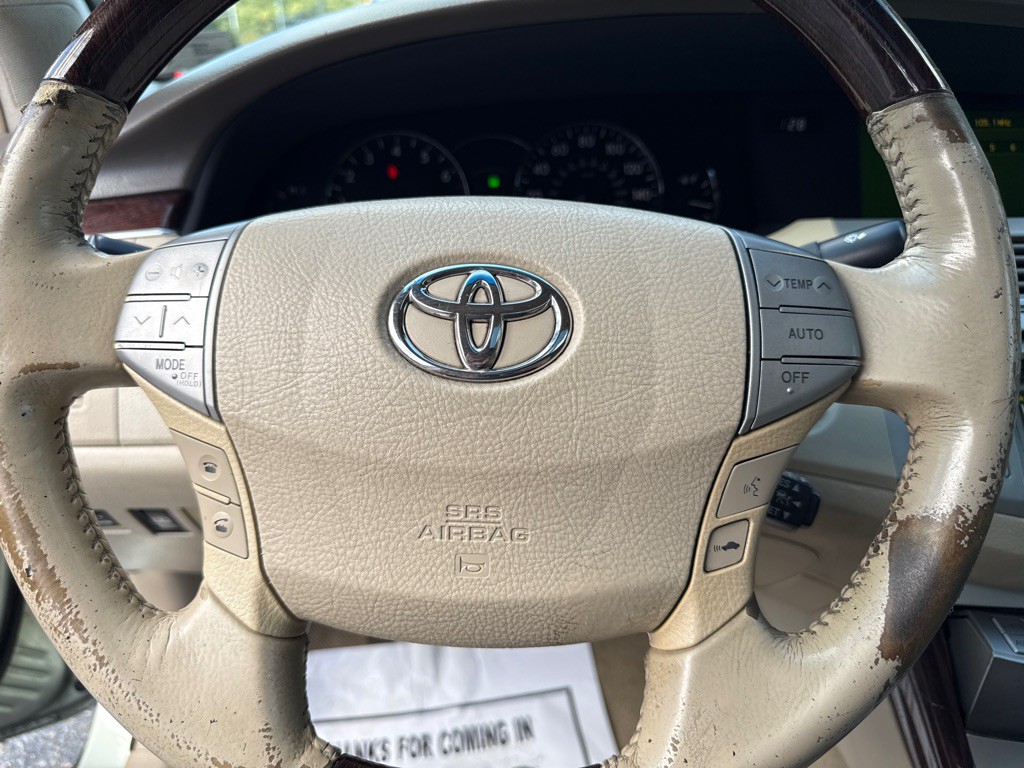 2009 Toyota Avalon Image 17