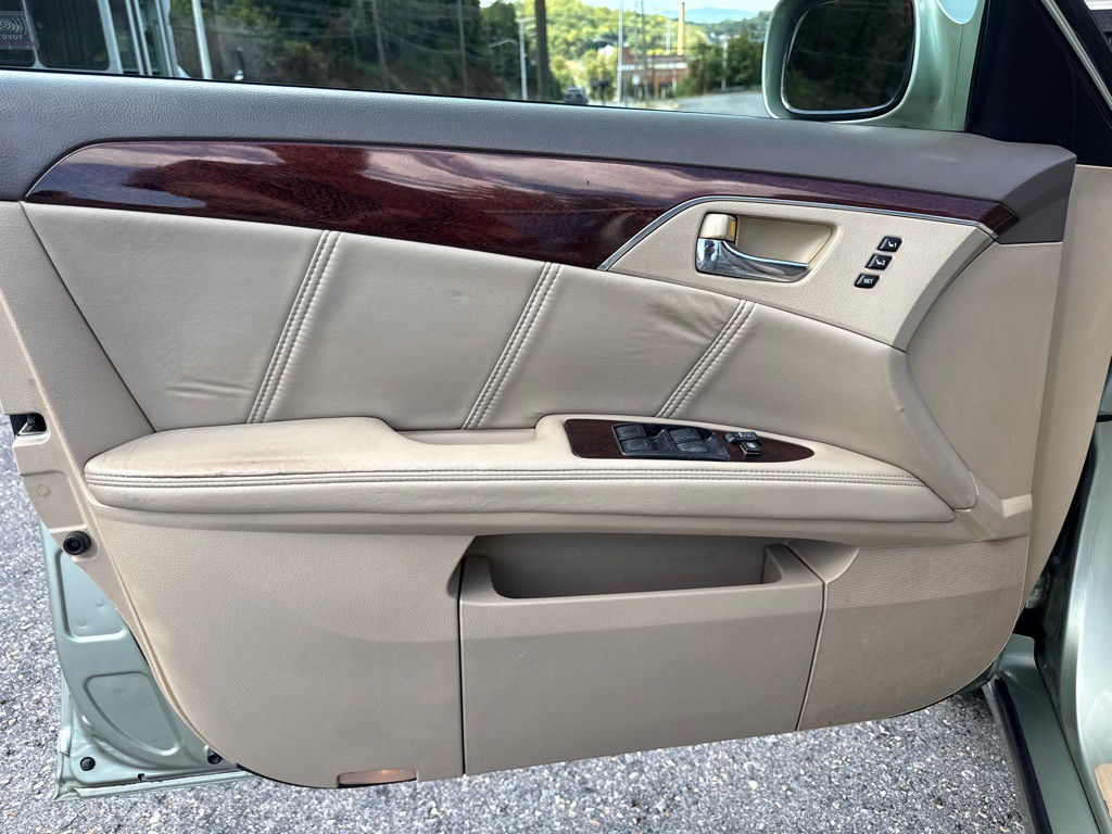 2009 Toyota Avalon Image 19