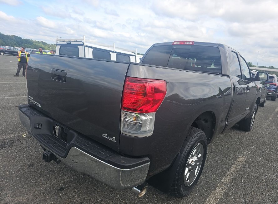 2013 Toyota Tundra Image 2