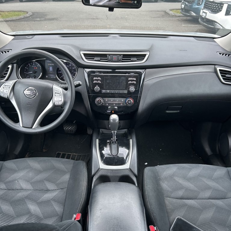 2016 Nissan Rogue Image 3