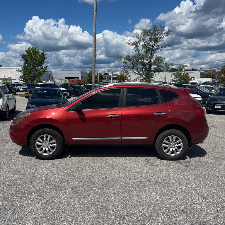 2015 Nissan Rogue Image 2