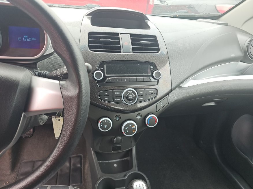 2015 Chevrolet Spark Image 3