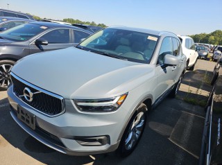 Image for 2022 Volvo XC40 T5 MOMENTUM ID: 6836721