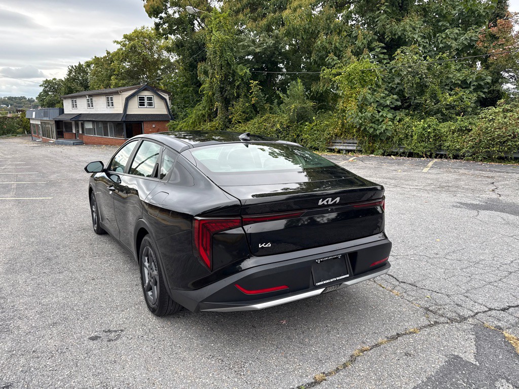 2025 Kia K4 Image 4