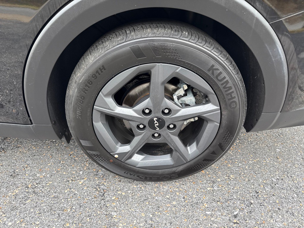 2025 Kia K4 Image 10