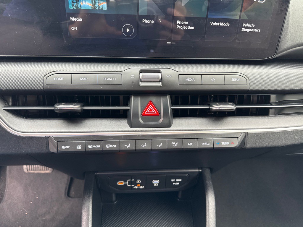 2025 Kia K4 Image 16