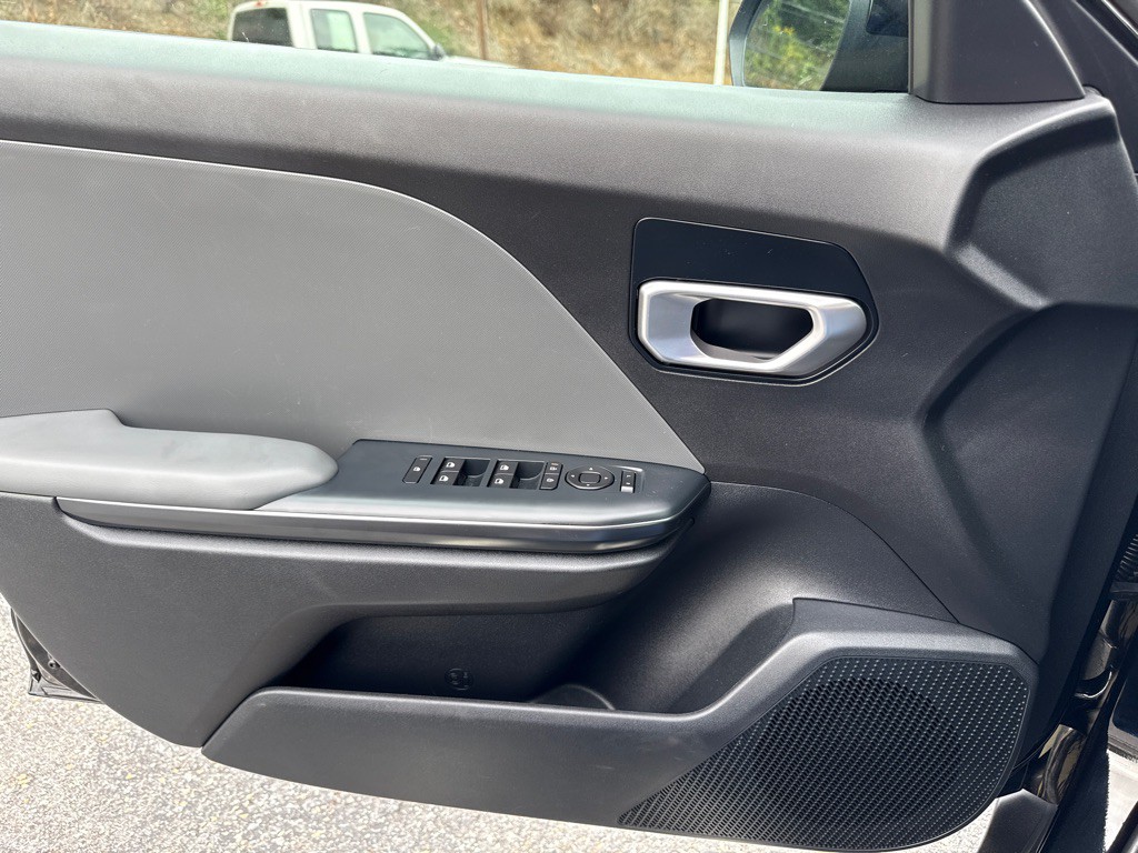 2025 Kia K4 Image 19