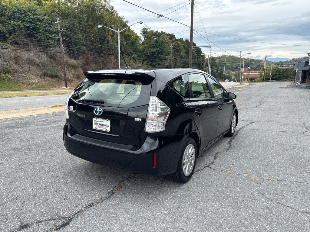 2012 Toyota Prius Image 3