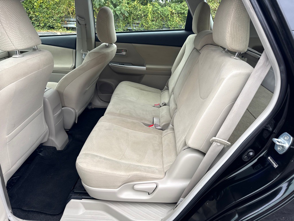 2012 Toyota Prius Image 6