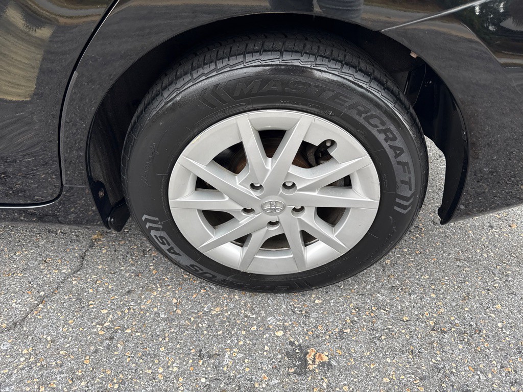 2012 Toyota Prius Image 10
