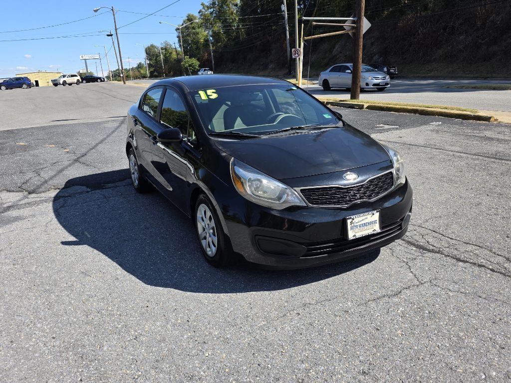 2015 Kia Rio Image 2