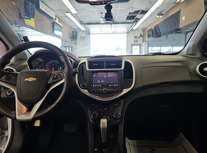 2020 Chevrolet Sonic Image 3