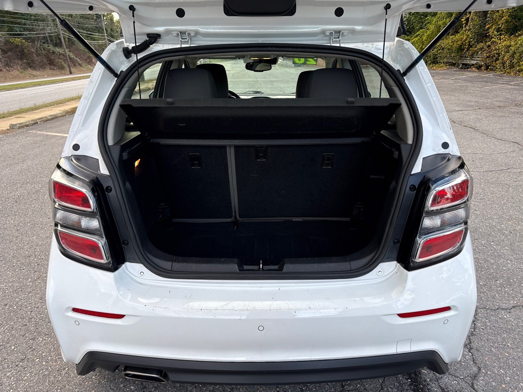 2020 Chevrolet Sonic Image 9