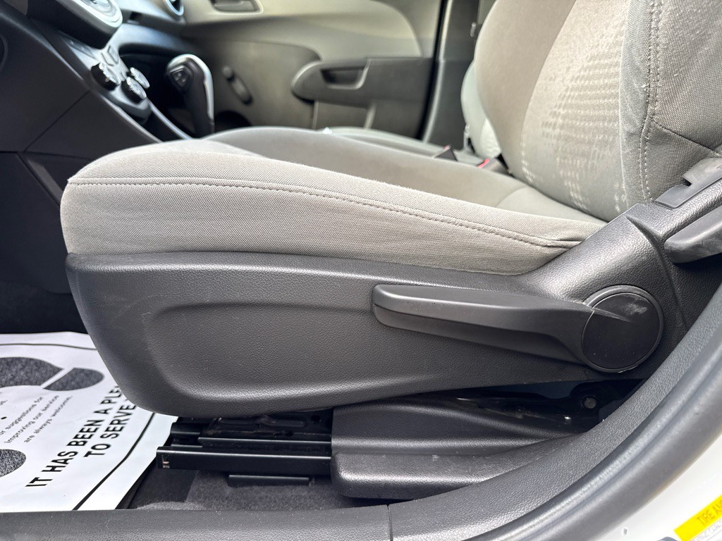 2020 Chevrolet Sonic Image 18