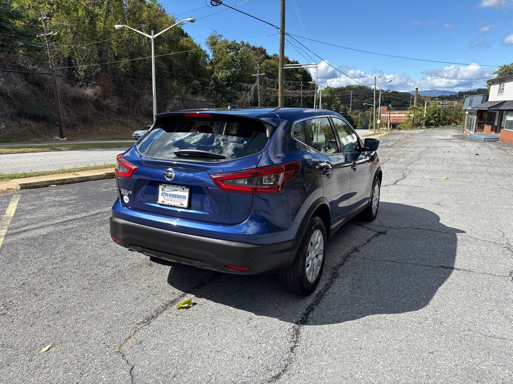 2020 Nissan Rogue Image 3