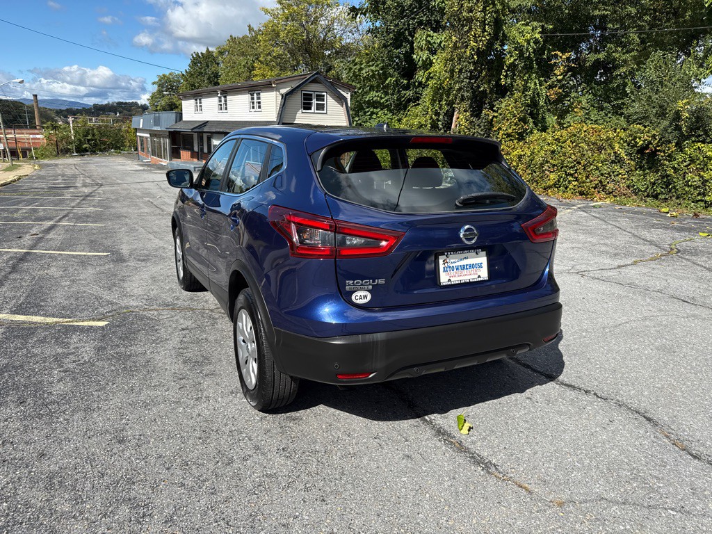2020 Nissan Rogue Image 4