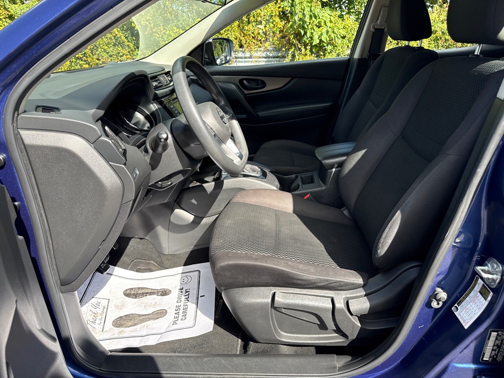2020 Nissan Rogue Image 5