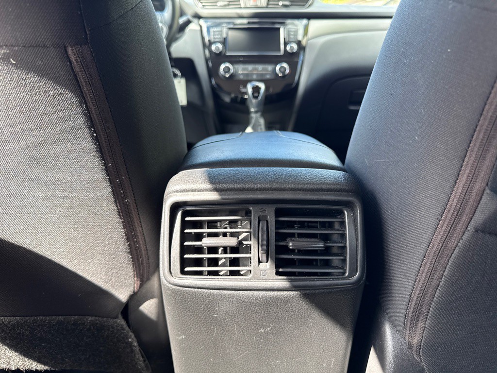 2020 Nissan Rogue Image 12