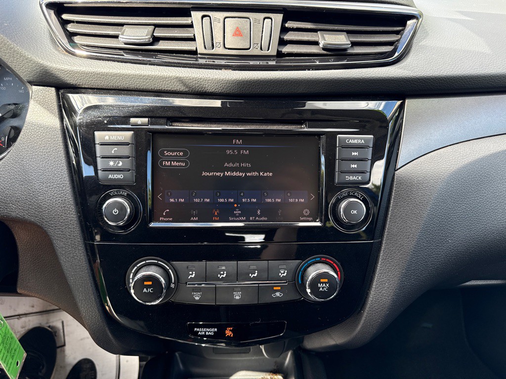 2020 Nissan Rogue Image 14