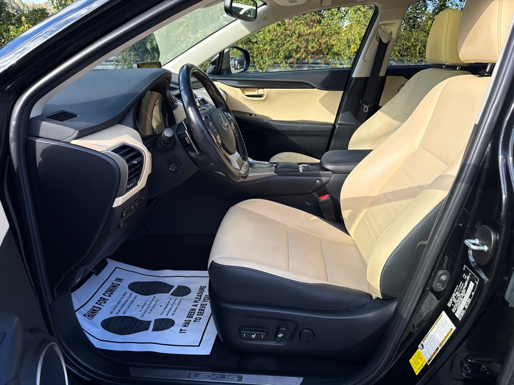 2020 Lexus NX Image 5