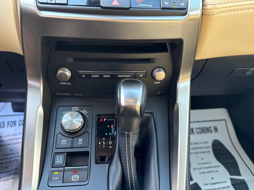 2020 Lexus NX Image 17