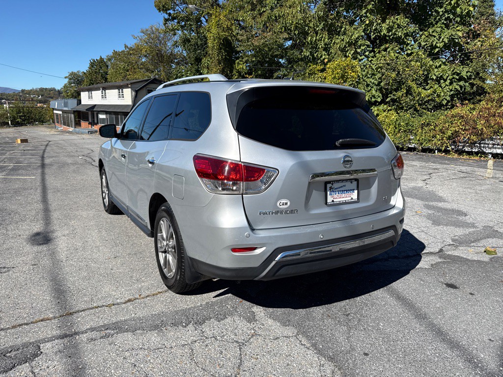 2014 Nissan Pathfinder Image 4