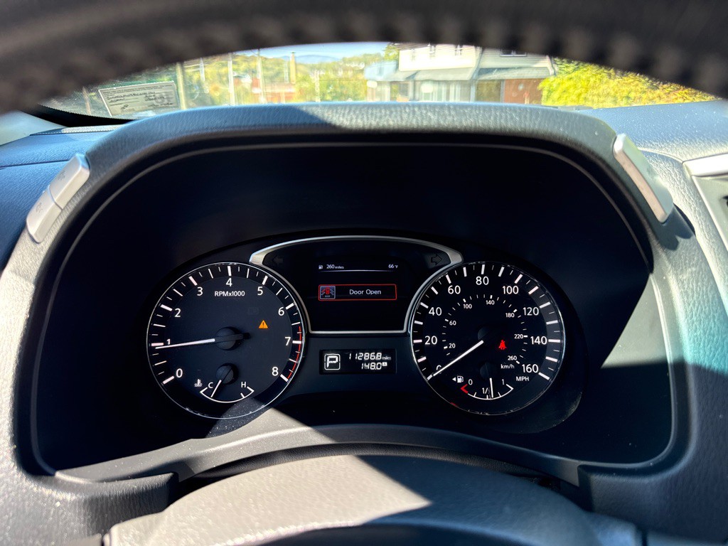 2014 Nissan Pathfinder Image 18