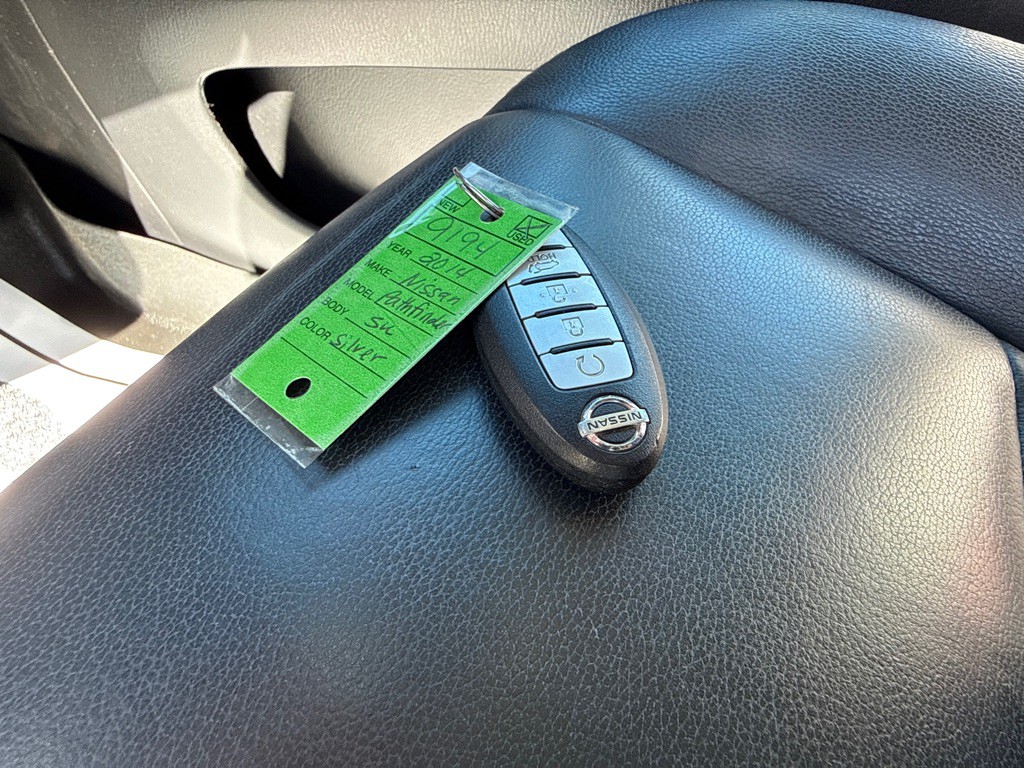 2014 Nissan Pathfinder Image 25