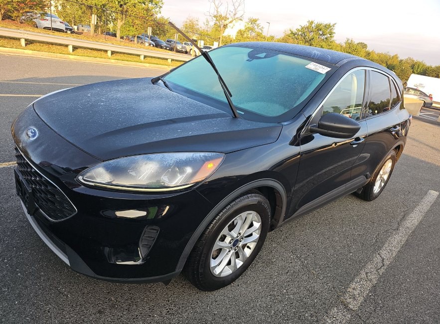 2022 Ford Escape Image 1