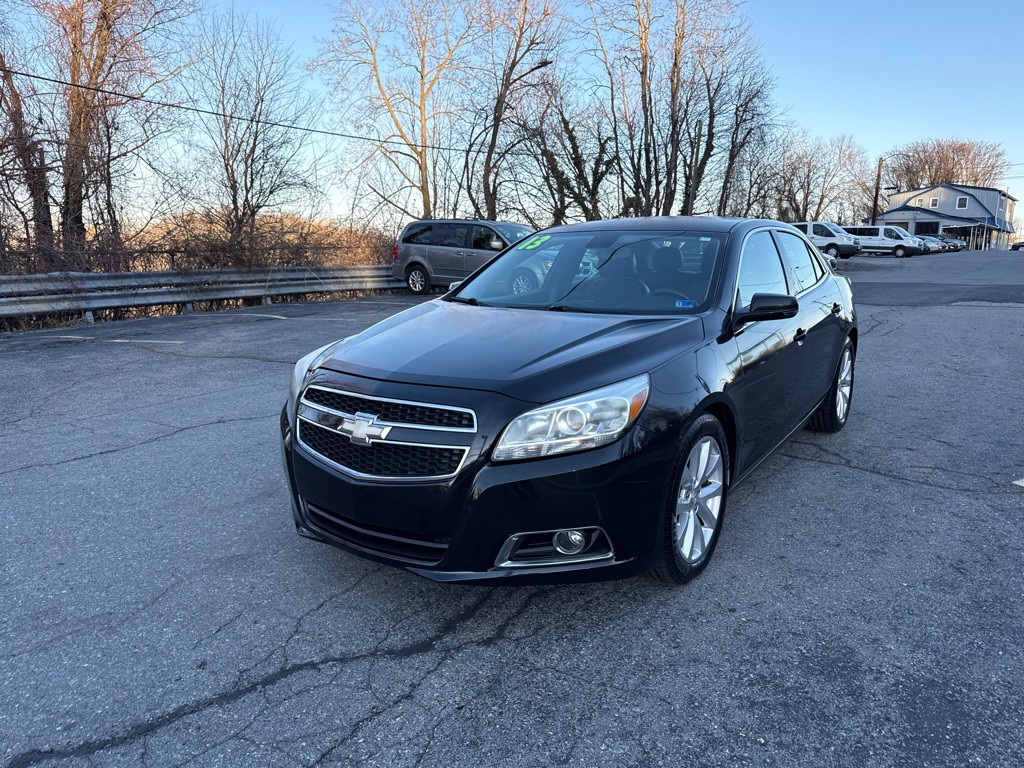 2013 Chevrolet Malibu Image 1