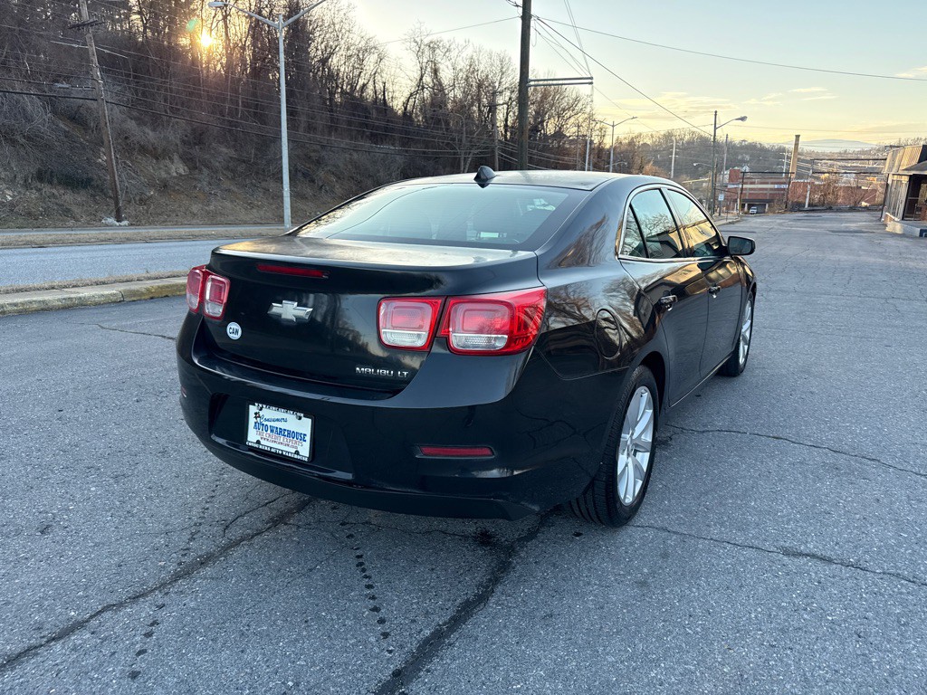 2013 Chevrolet Malibu Image 3
