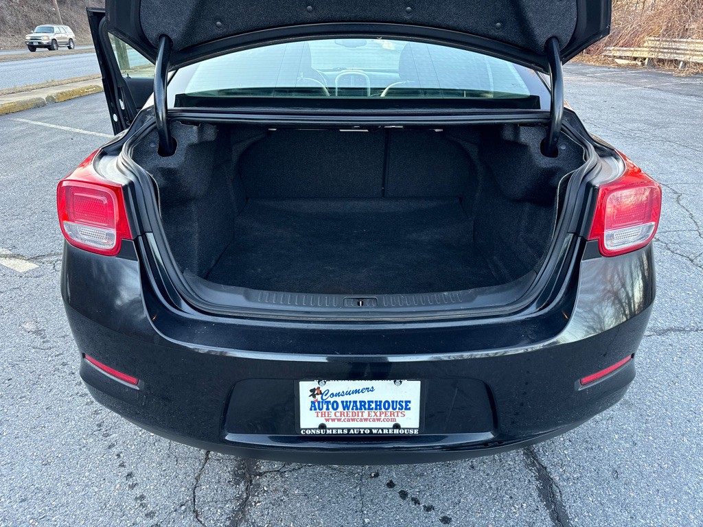 2013 Chevrolet Malibu Image 9