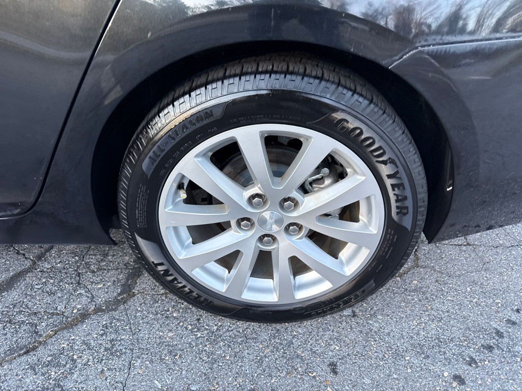 2013 Chevrolet Malibu Image 10