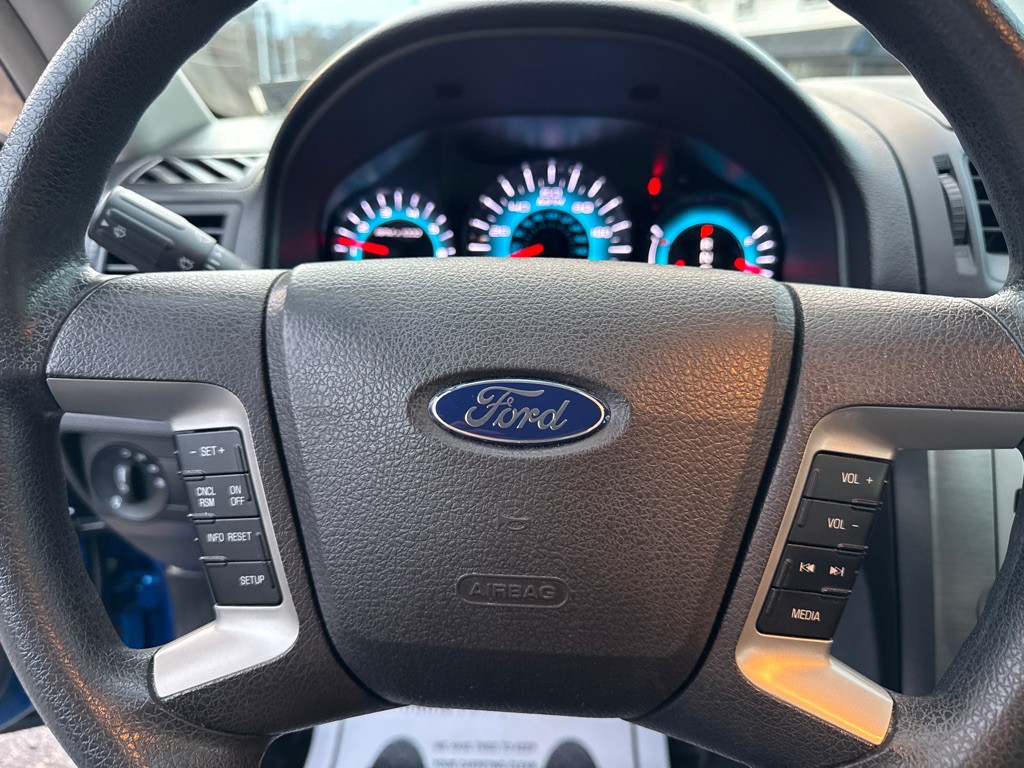 2012 Ford Fusion Image 16