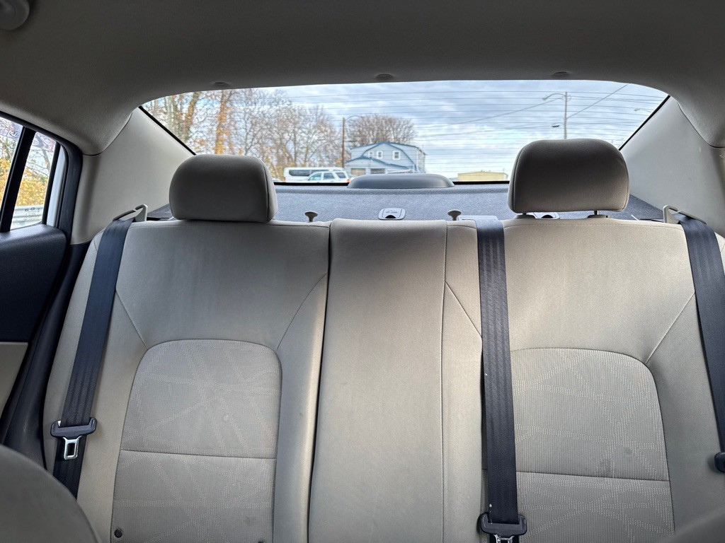 2015 Kia Rio Image 12