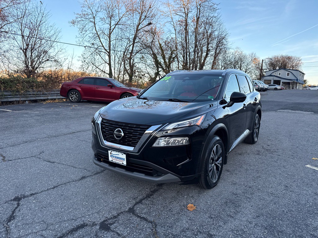 2021 Nissan Rogue Image 1