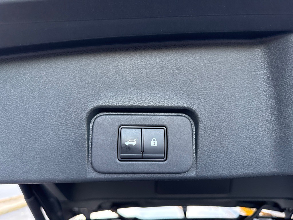 2021 Nissan Rogue Image 10