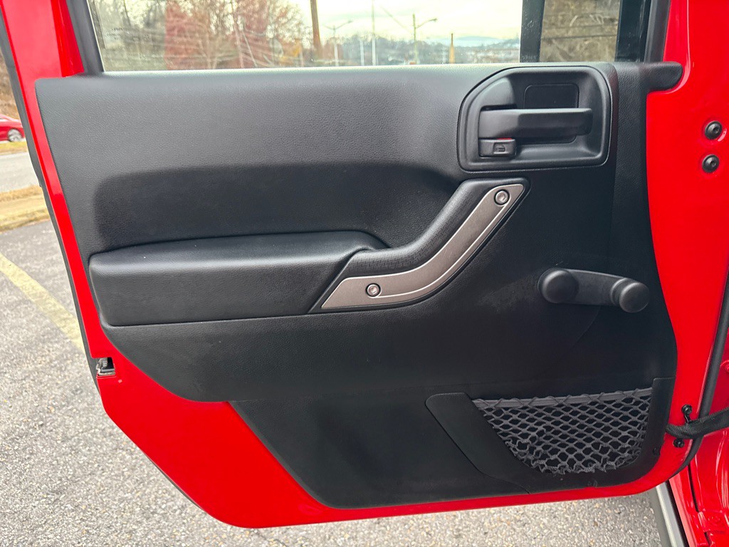 2018 Jeep Wrangler Image 14