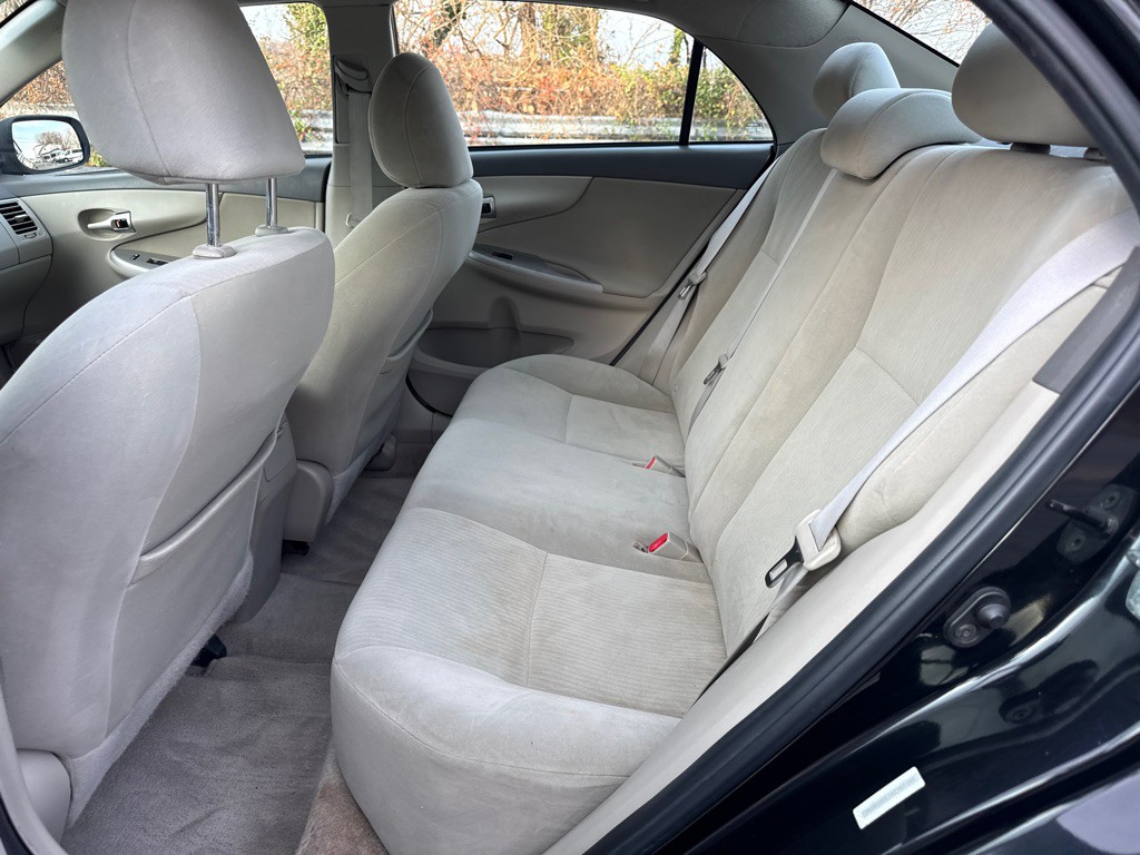 2010 Toyota Corolla Image 6