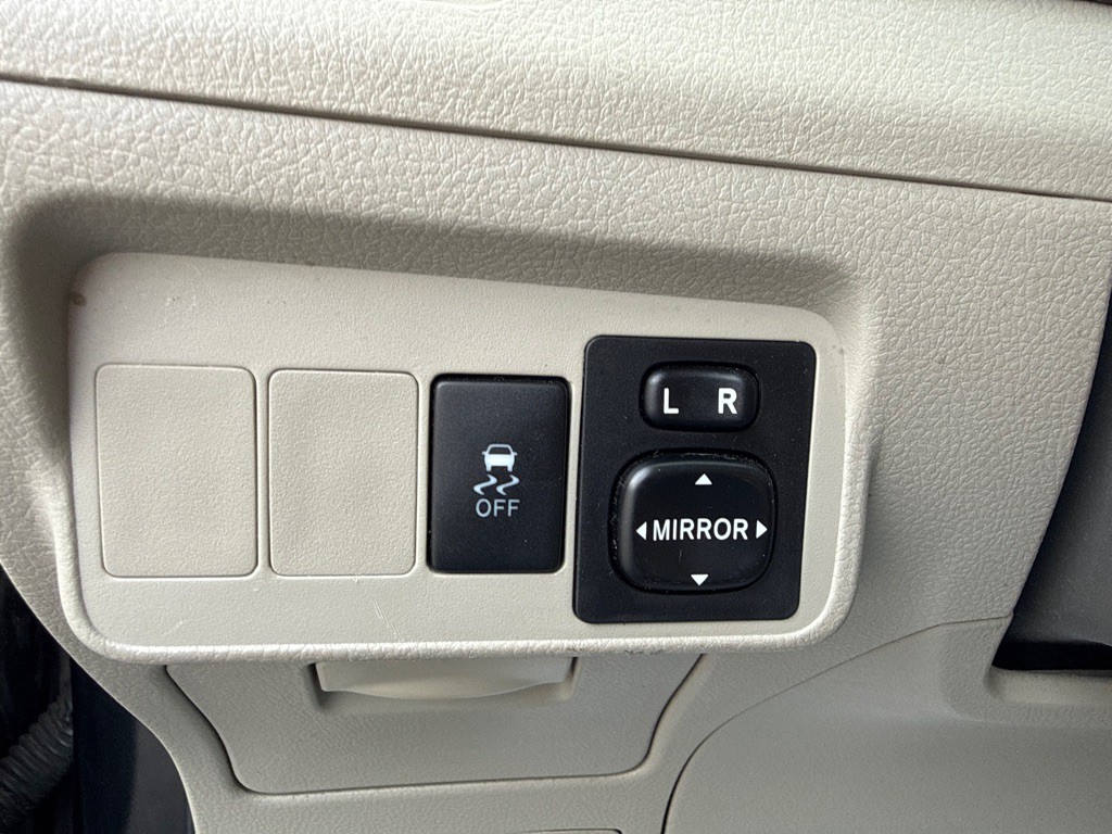 2010 Toyota Corolla Image 17